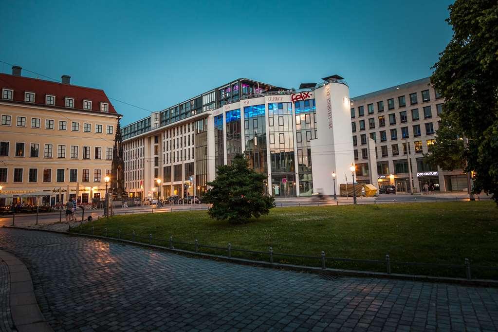 Felix Suiten Am Zwinger Dresden Exterior photo The hotel in 2016